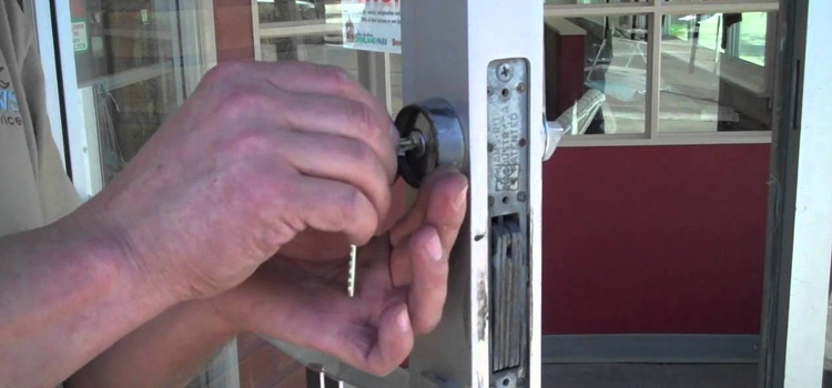 commercial door lock repair Lathrop